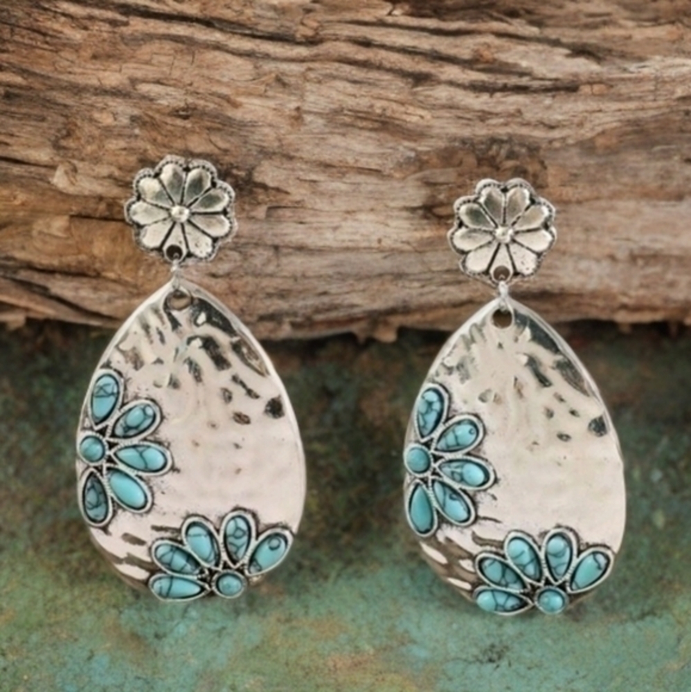 BOSTON PROPER SILVER ALLOY WESTERN TURQUOISE EARRINGS 1